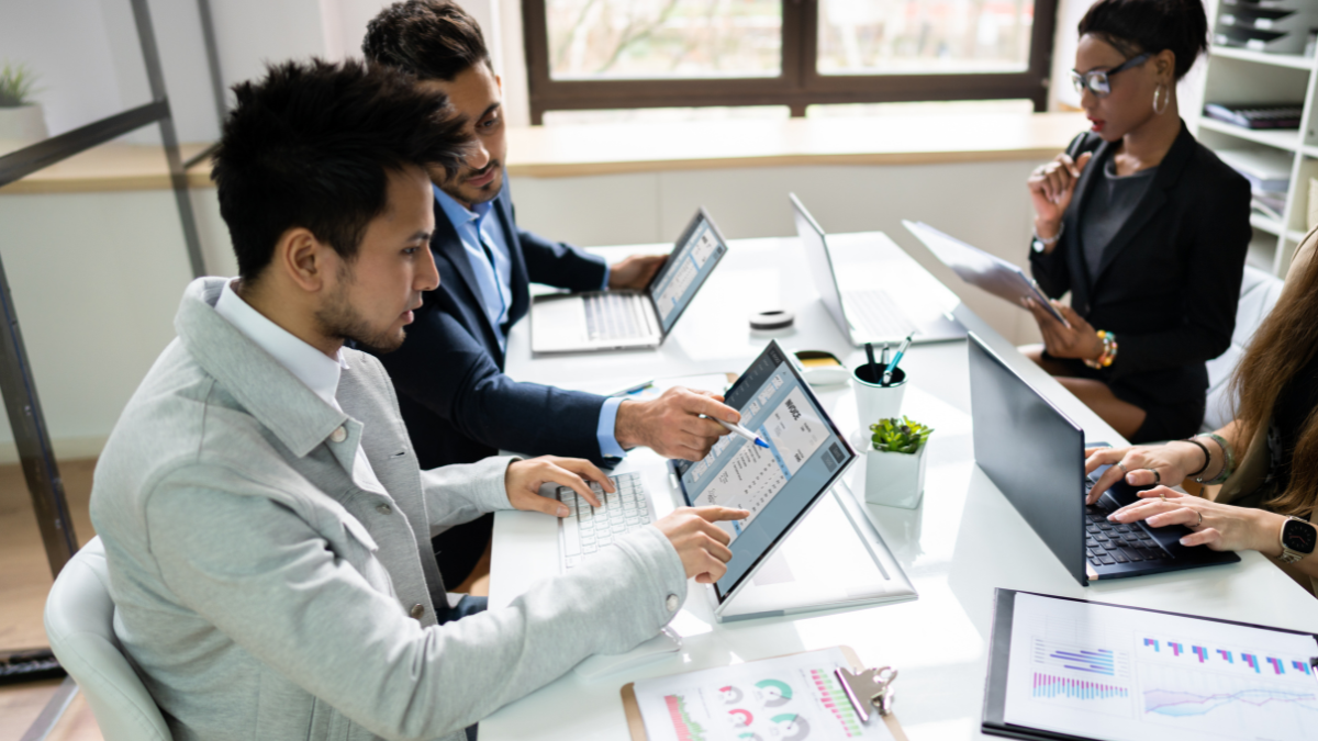 invoice-management-system-benefits-small-businesses